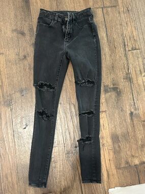 American Eagle Outfitters Black High-Rise Distressed Skinny Jeans - Women